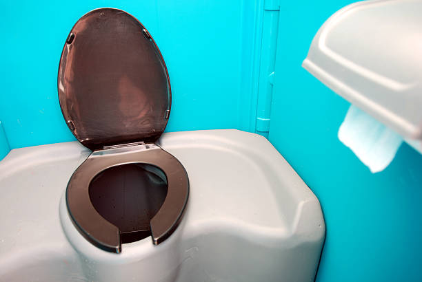 Best Portable restroom trailer rental  in Pawnee, IL